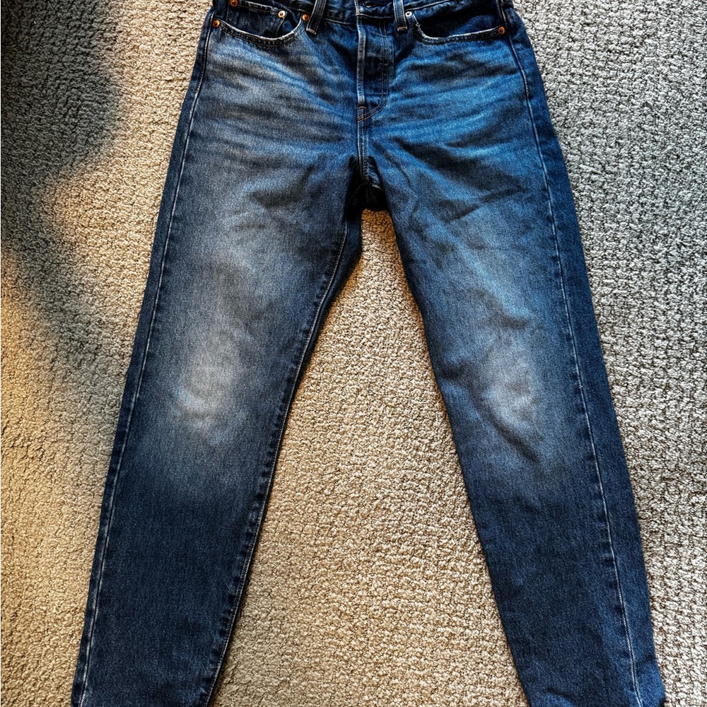 Levi’s wedgie straight jean